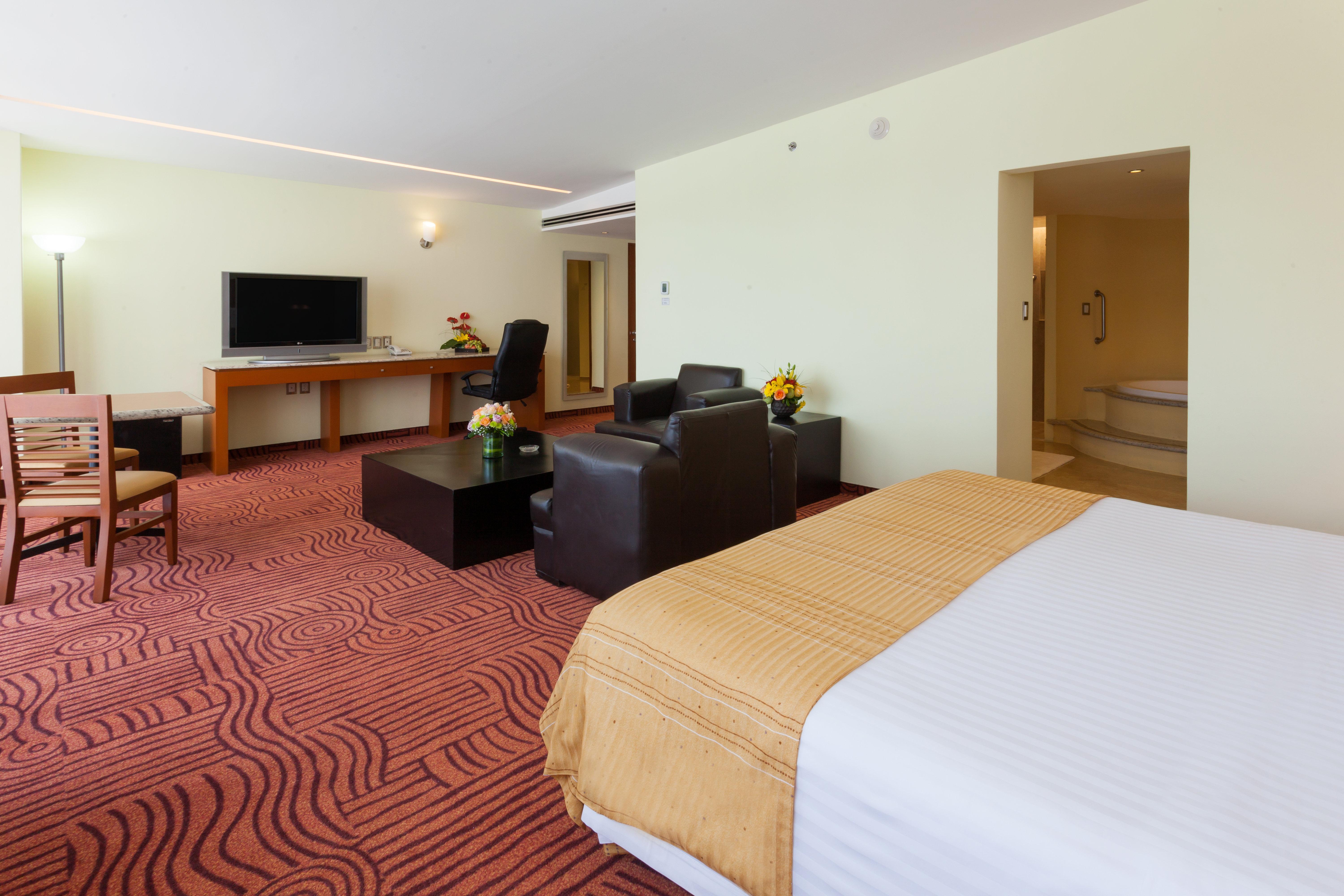 Holiday Inn Puebla Finsa, an IHG Hotel Bagian luar foto