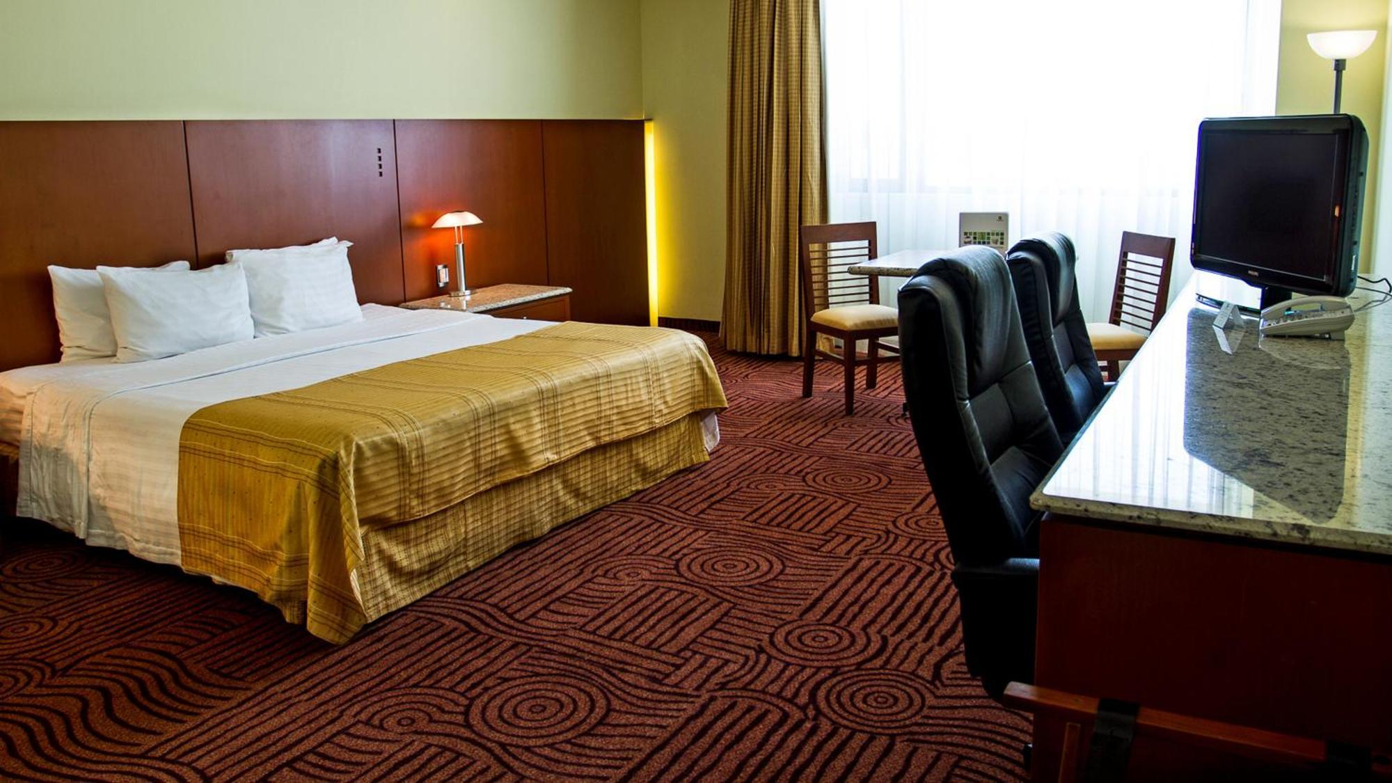 Holiday Inn Puebla Finsa, an IHG Hotel Bagian luar foto