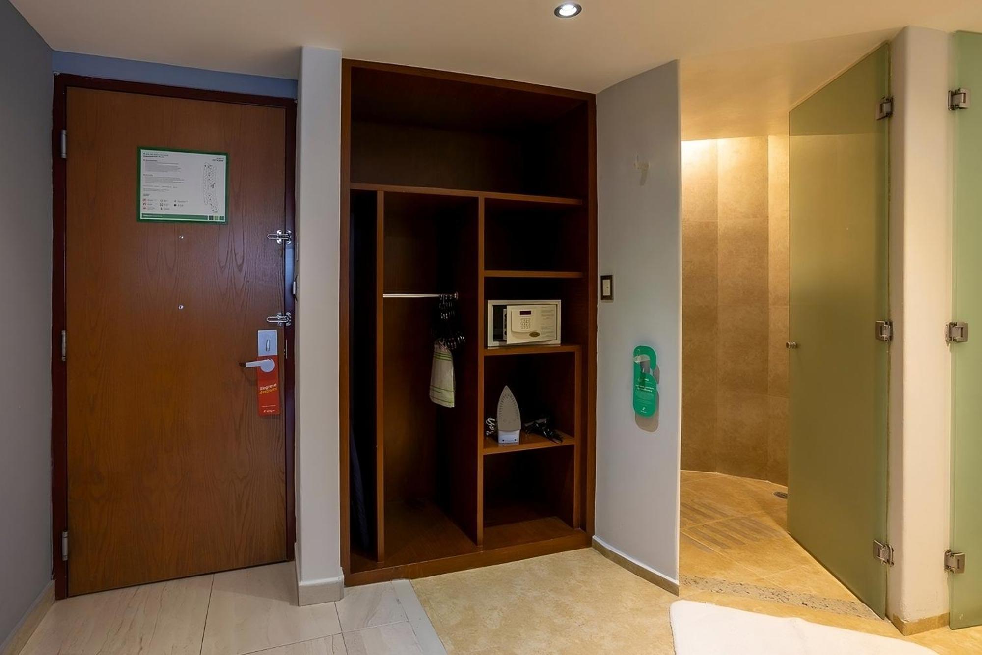 Holiday Inn Puebla Finsa, an IHG Hotel Bagian luar foto