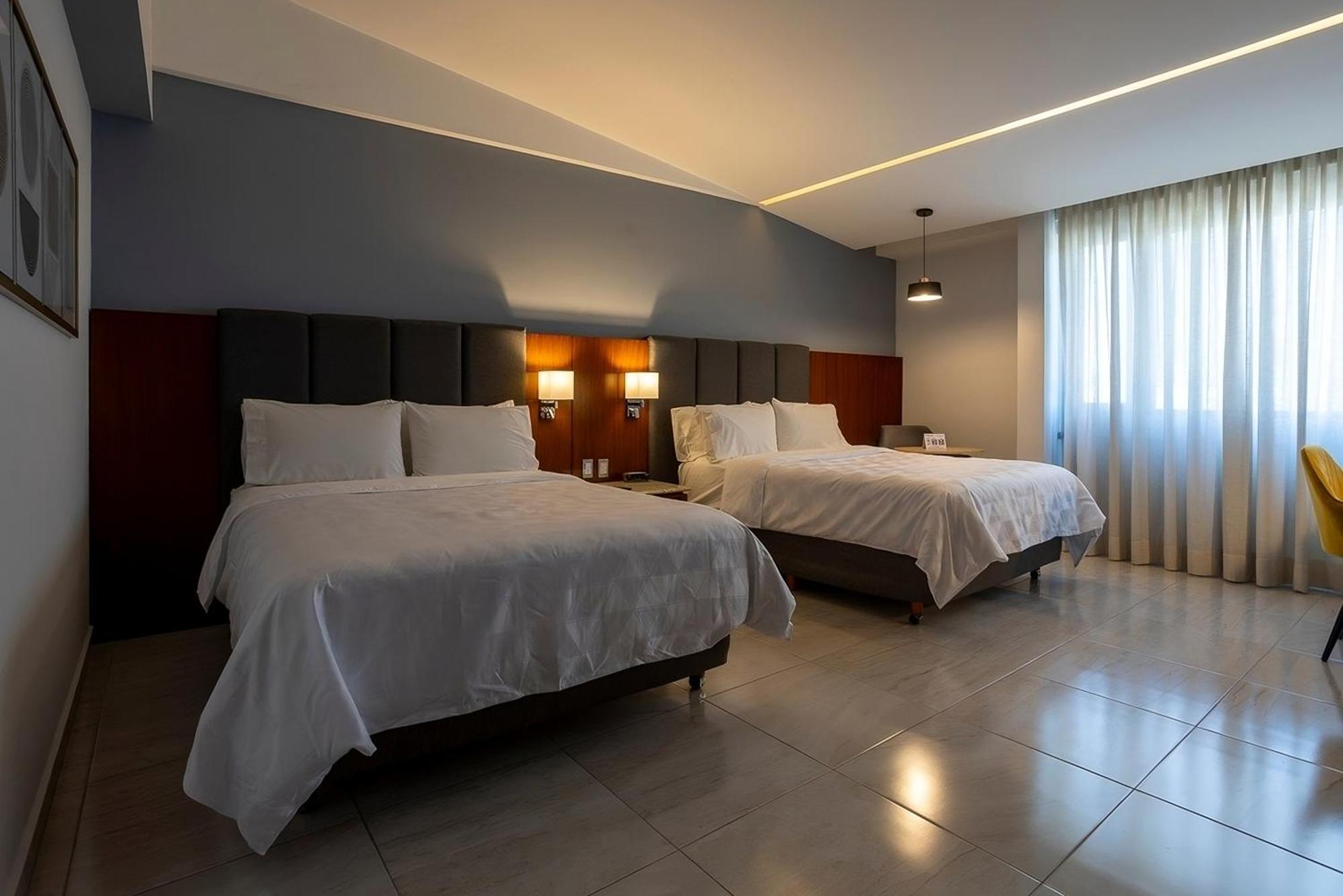 Holiday Inn Puebla Finsa, an IHG Hotel Bagian luar foto