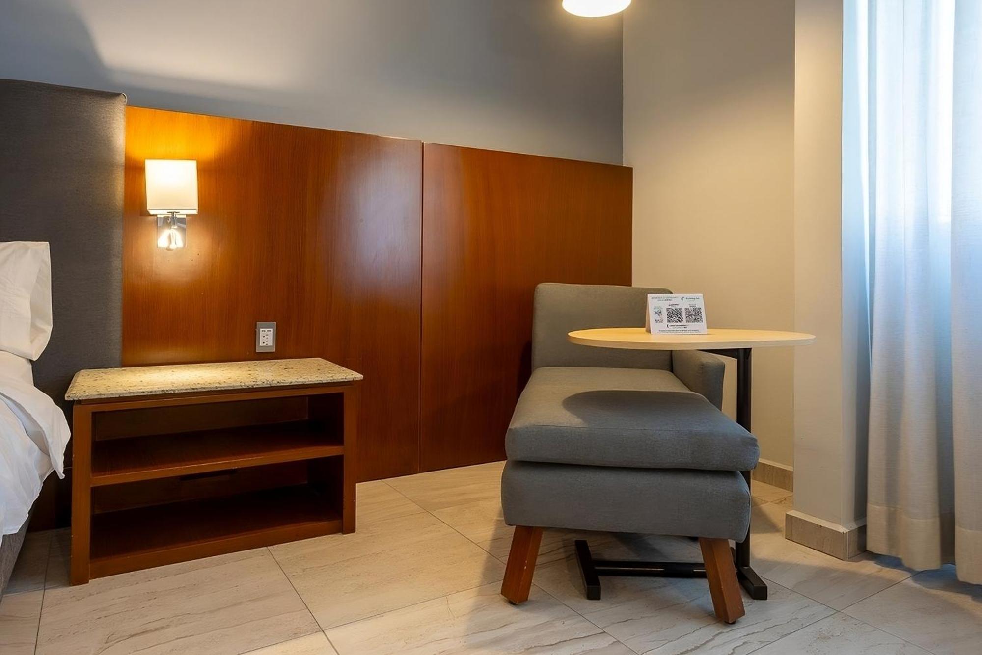 Holiday Inn Puebla Finsa, an IHG Hotel Bagian luar foto