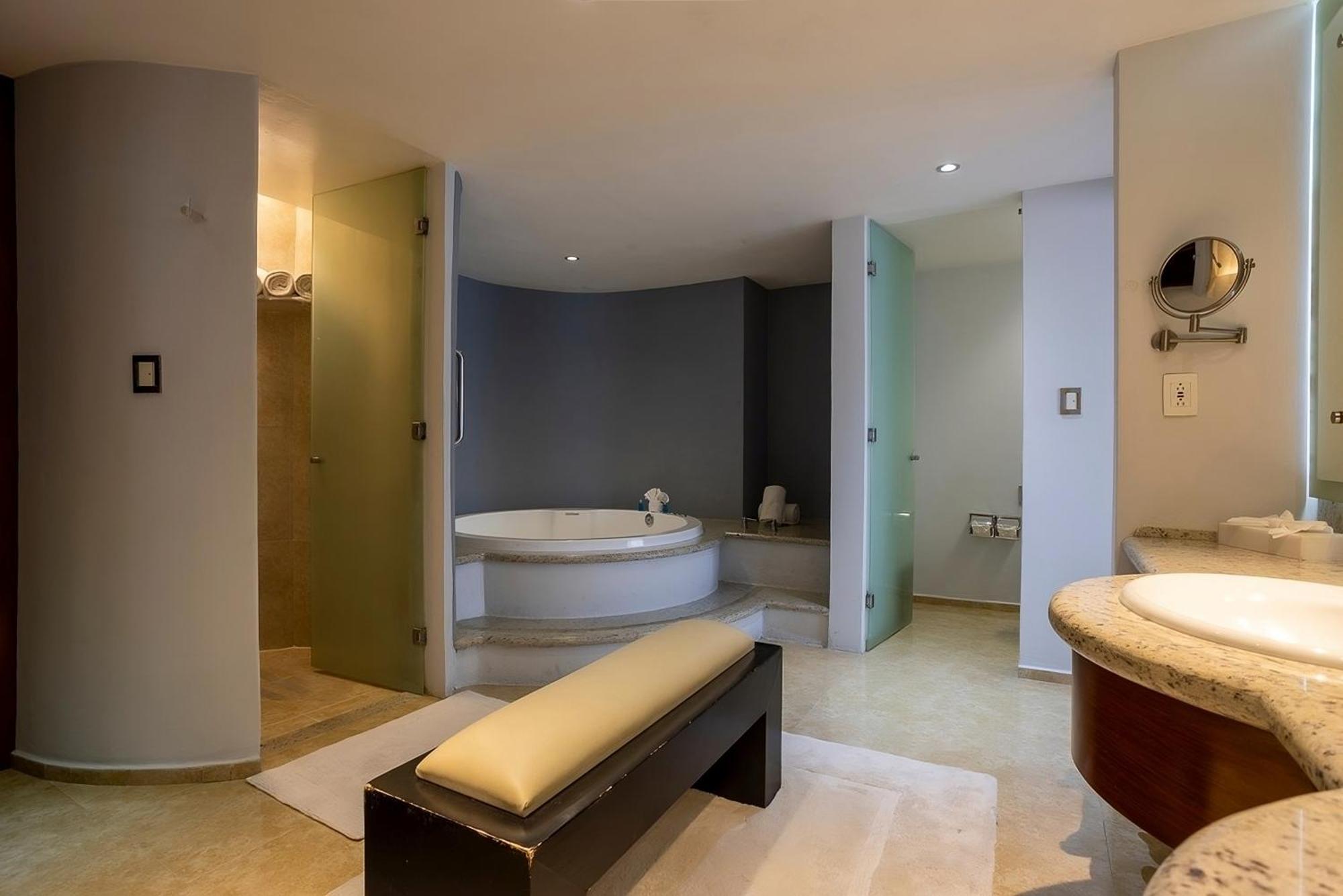 Holiday Inn Puebla Finsa, an IHG Hotel Bagian luar foto