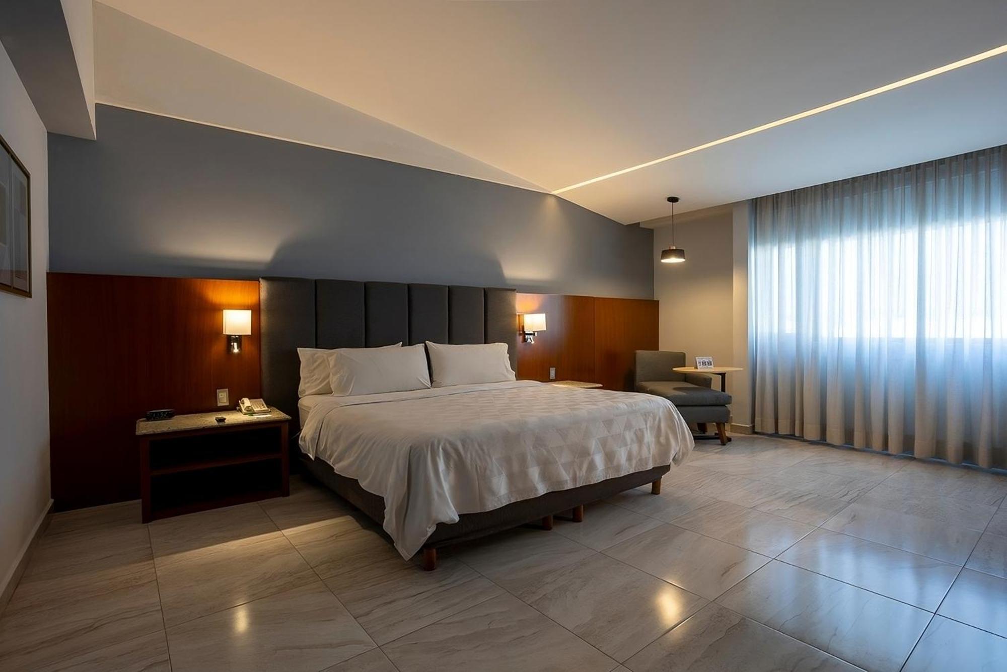 Holiday Inn Puebla Finsa, an IHG Hotel Bagian luar foto