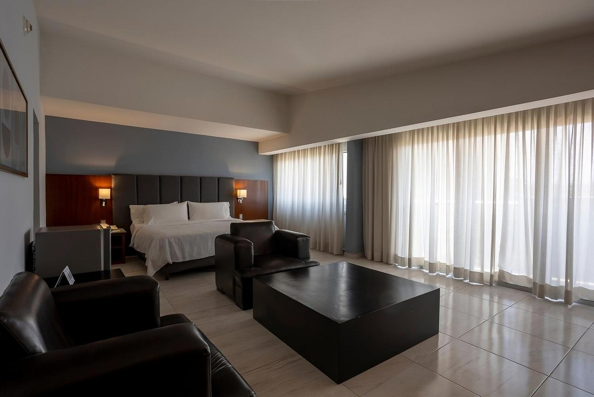 Holiday Inn Puebla Finsa, an IHG Hotel Bagian luar foto